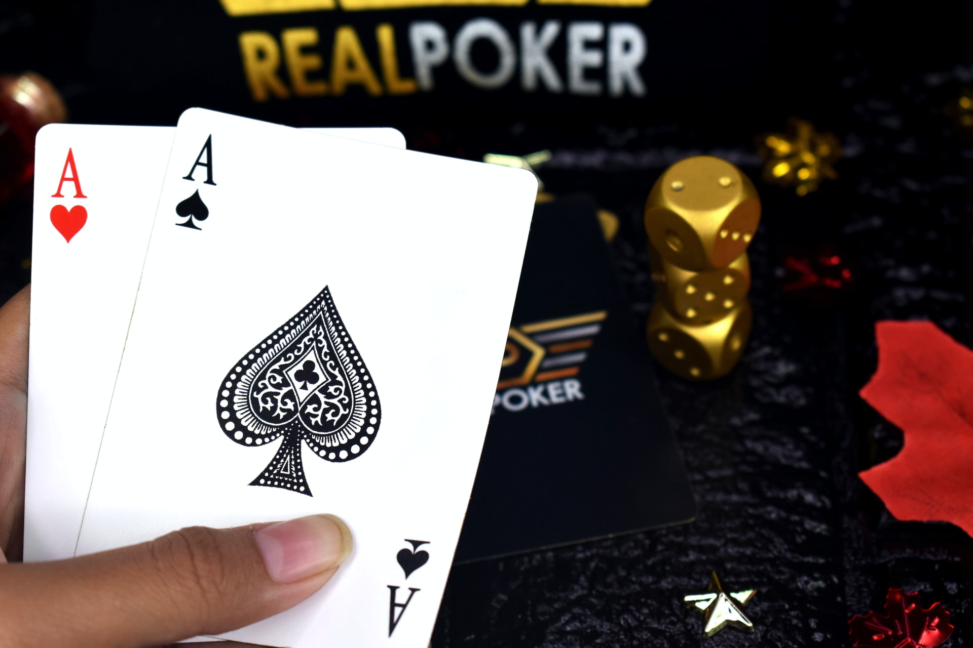 Telltale Signs of Cheaters at Any Poker Table