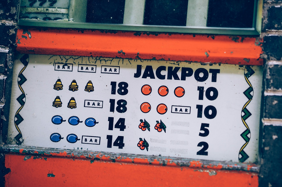 Elements That Make Playing Online Slots More Than Just a Hype